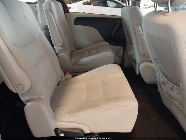2015 DODGE GRAND CARAVAN SE — I8