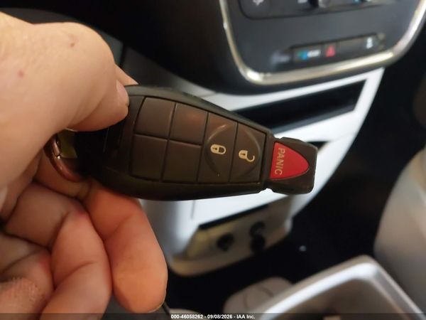 2015 DODGE GRAND CARAVAN SE — I11