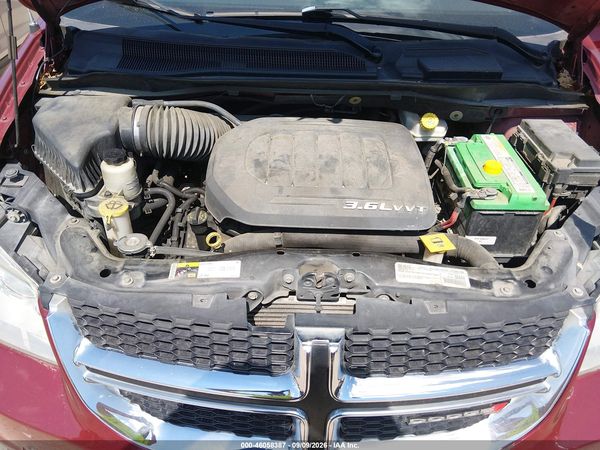 2016 DODGE GRAND CARAVAN SXT — I10