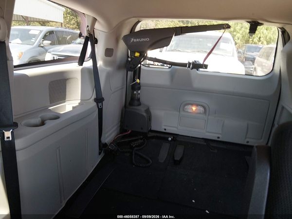 2016 DODGE GRAND CARAVAN SXT — I153