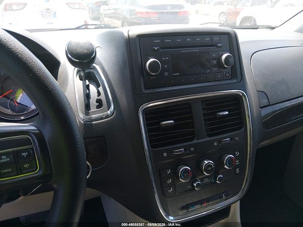 2016 DODGE GRAND CARAVAN SXT — I154
