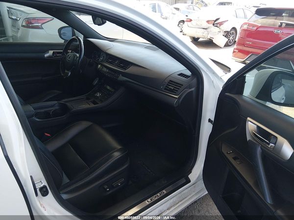 2016 LEXUS CT 200H — I5