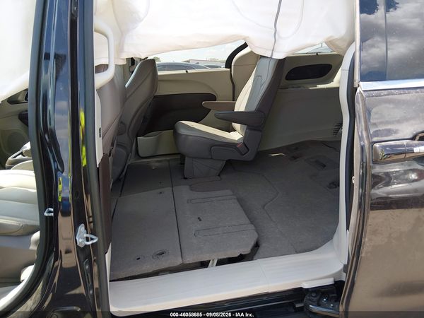 2017 CHRYSLER PACIFICA TOURING-L — I8
