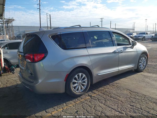 2018 CHRYSLER PACIFICA — I4