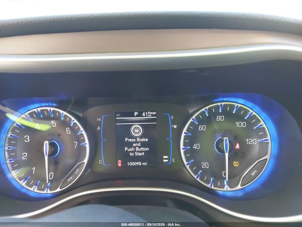 2018 CHRYSLER PACIFICA TOURING L — I7