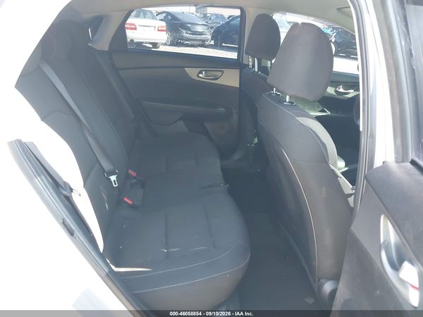 2021 KIA FORTE LXS — I8