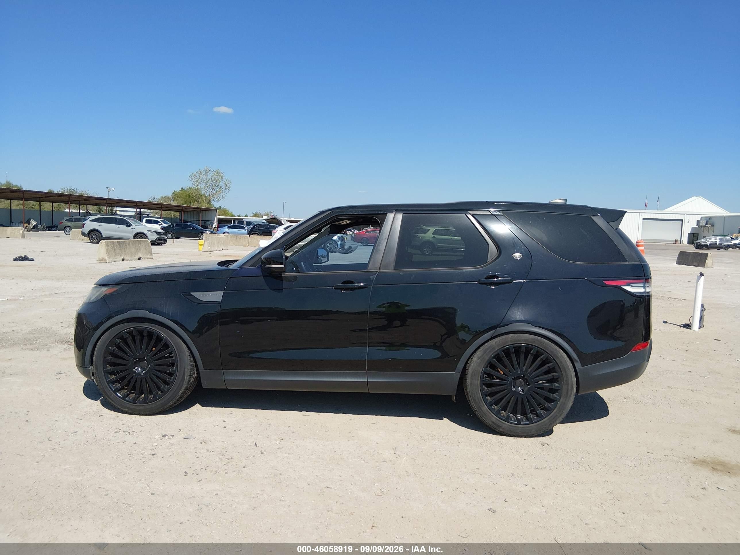 2018 LAND ROVER DISCOVERY SE