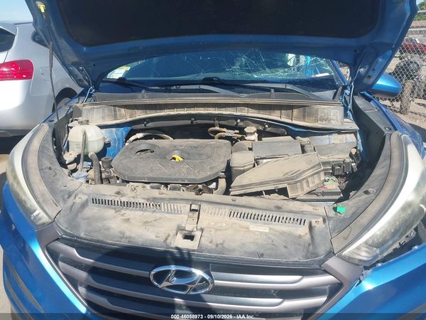 2016 HYUNDAI TUCSON SE — I10
