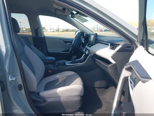 2021 TOYOTA RAV4 XLE — I5