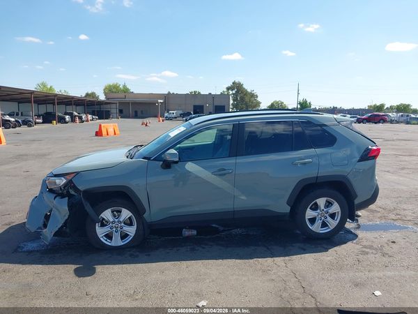 2021 TOYOTA RAV4 XLE — I117