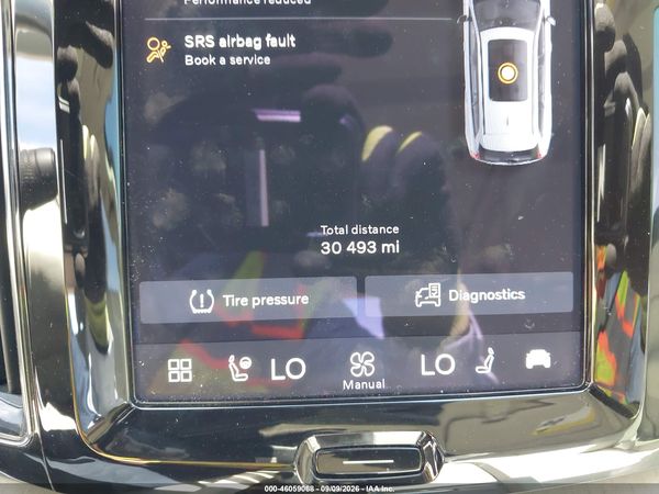 2024 VOLVO XC60 RECHARGE PLUG-IN HYBRID T8 PLUS DARK THEME — I7