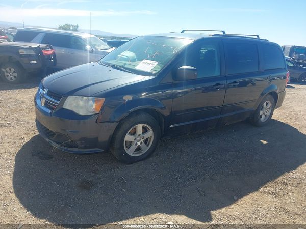 2013 DODGE GRAND CARAVAN — I2