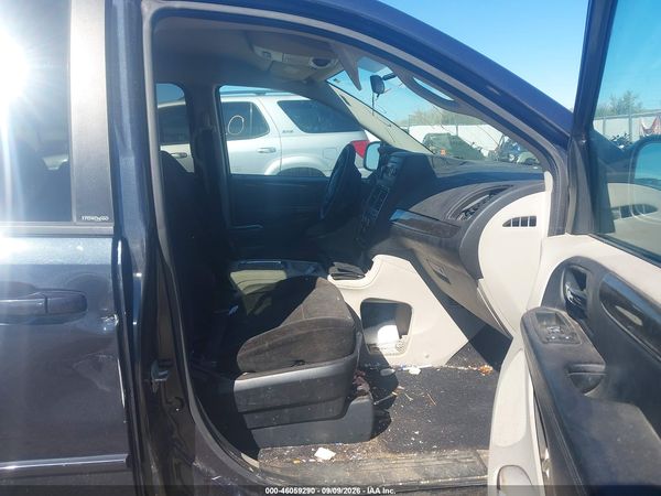 2013 DODGE GRAND CARAVAN SXT — I5