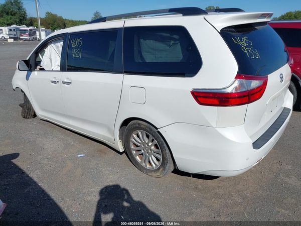 2015 TOYOTA SIENNA XLE PREMIUM 8 PASSENGER — I3