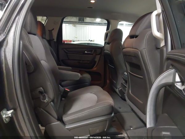 2016 CHEVROLET TRAVERSE 1LT — I8