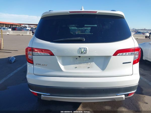 2021 HONDA PILOT 2WD TOURING 8 PASSENGER — I119
