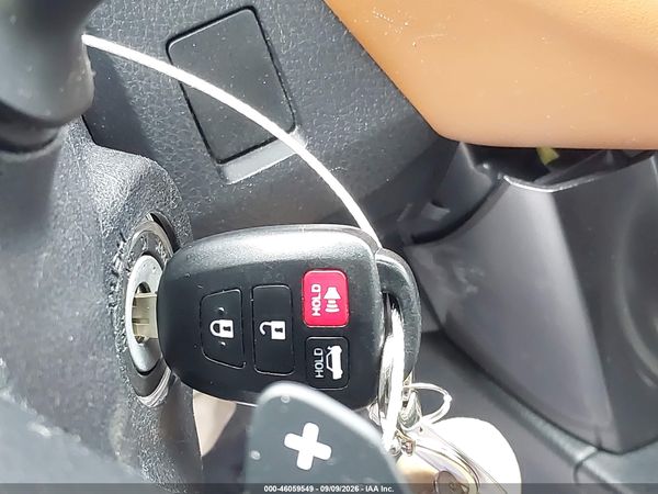 2017 TOYOTA RAV4 SE — I11