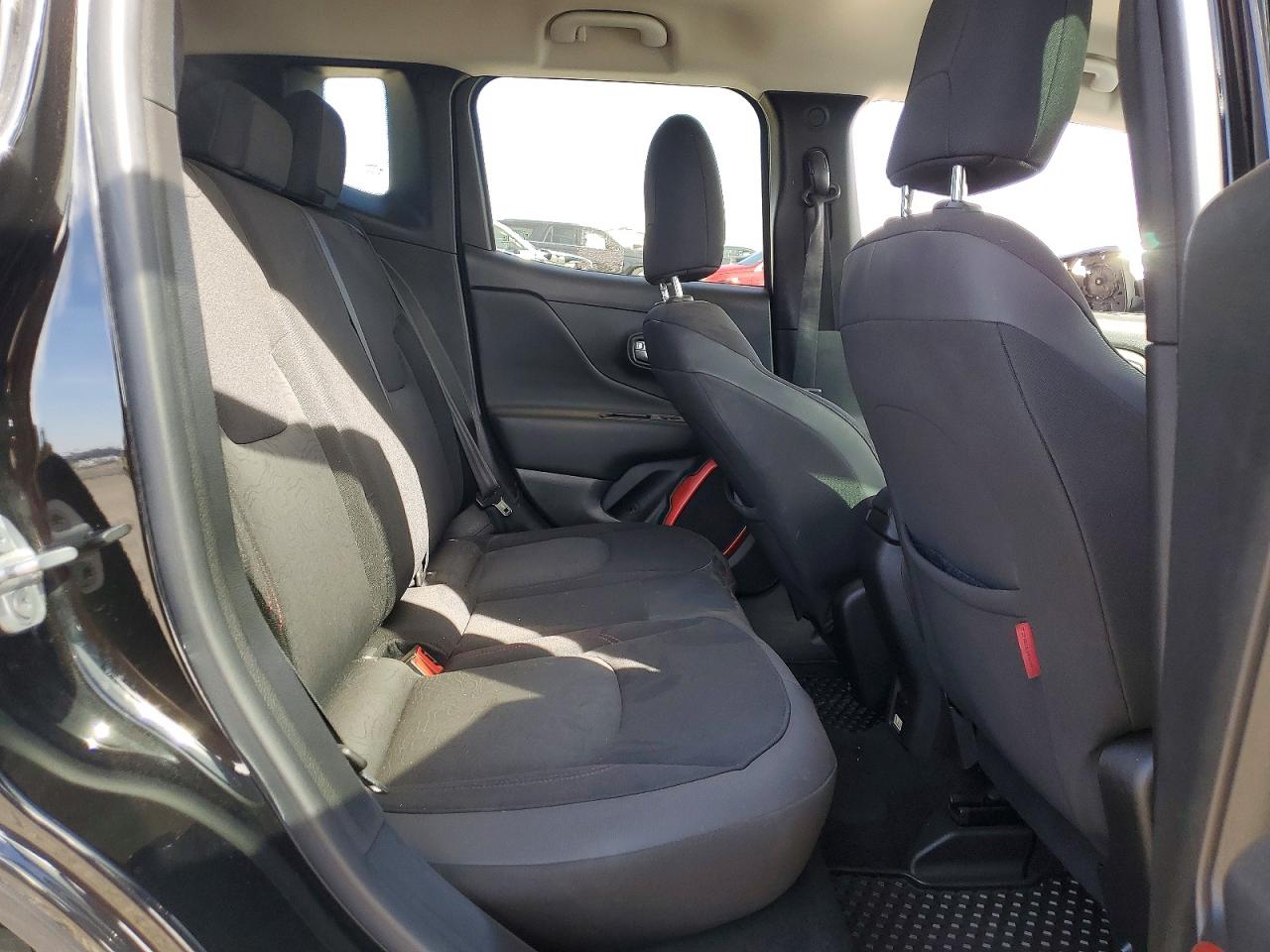 2017 JEEP RENEGADE TRAILHAWK 4X4