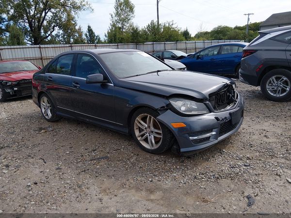 2013 MERCEDES-BENZ C 300 SPORT 4MATIC — I1