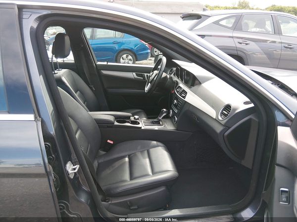 2013 MERCEDES-BENZ C 300 SPORT 4MATIC — I5