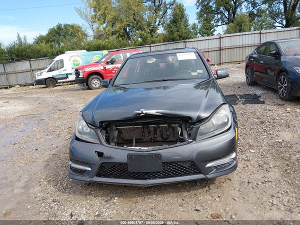 2013 MERCEDES-BENZ C 300 SPORT 4MATIC — I115