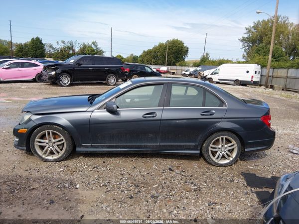 2013 MERCEDES-BENZ C 300 SPORT 4MATIC — I117