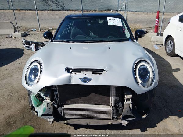 2019 MINI CLUBMAN COOPER S — I115