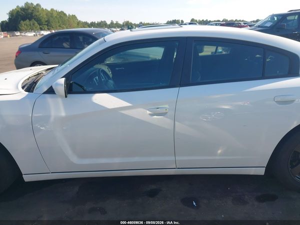 2014 DODGE CHARGER SE — I117
