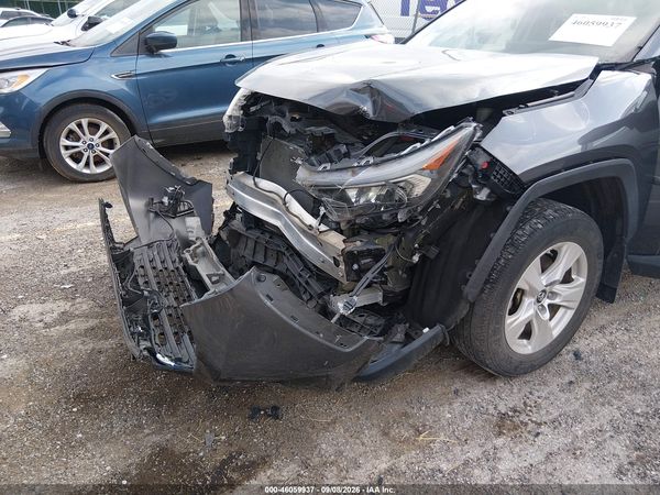 2019 TOYOTA RAV4 XLE — I153
