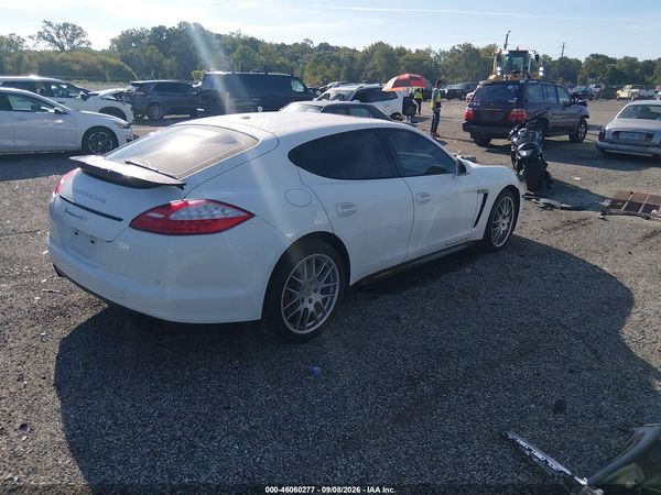 2013 PORSCHE PANAMERA GTS — I4