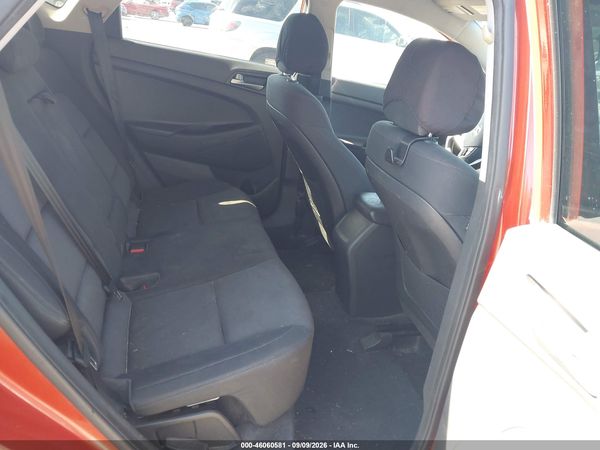 2017 HYUNDAI TUCSON SE — I8
