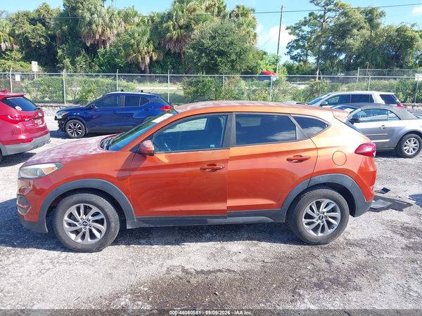 2017 HYUNDAI TUCSON SE — I117