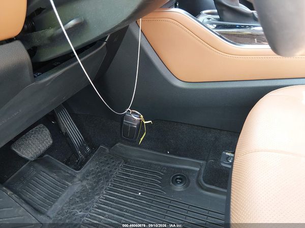 2024 TOYOTA HIGHLANDER PLATINUM — I11