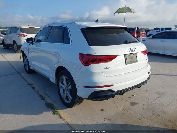 2020 AUDI Q3 — I3