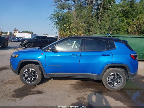 2025 JEEP COMPASS TRAILHAWK 4X4 — I117