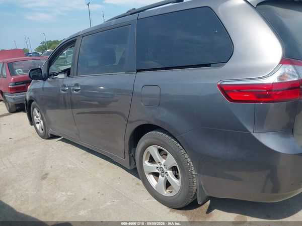 2019 TOYOTA SIENNA LE 8 PASSENGER — I117