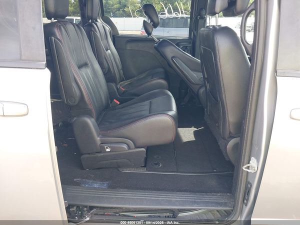 2019 DODGE GRAND CARAVAN GT — I8