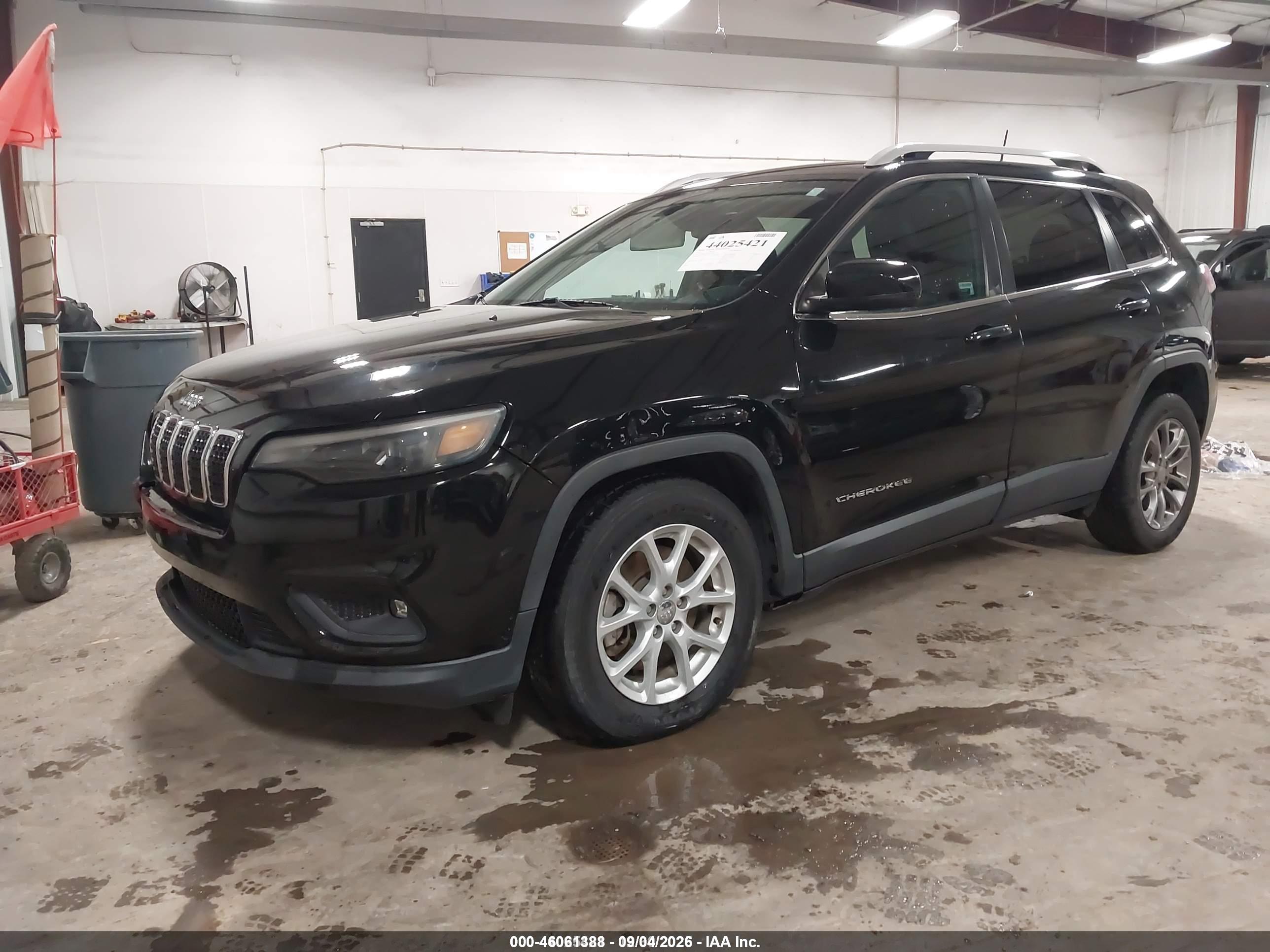 2019 JEEP CHEROKEE LATITUDE PLUS FWD — I2