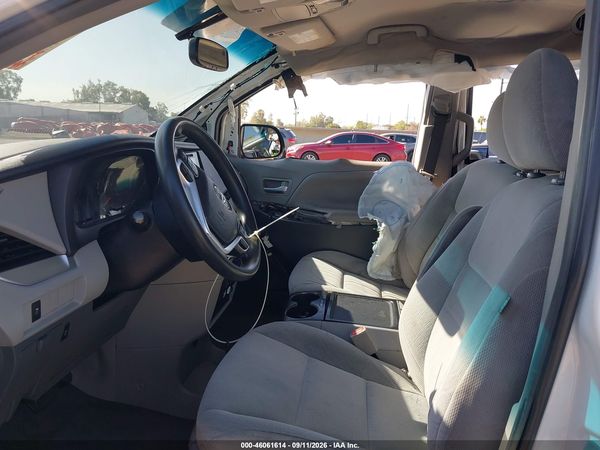 2017 TOYOTA SIENNA LE 8 PASSENGER — I5