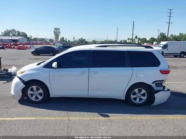 2017 TOYOTA SIENNA LE 8 PASSENGER — I117
