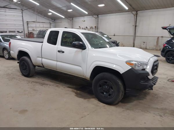 2022 TOYOTA TACOMA SR — I1