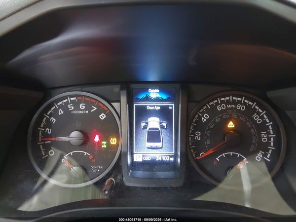 2022 TOYOTA TACOMA SR — I7