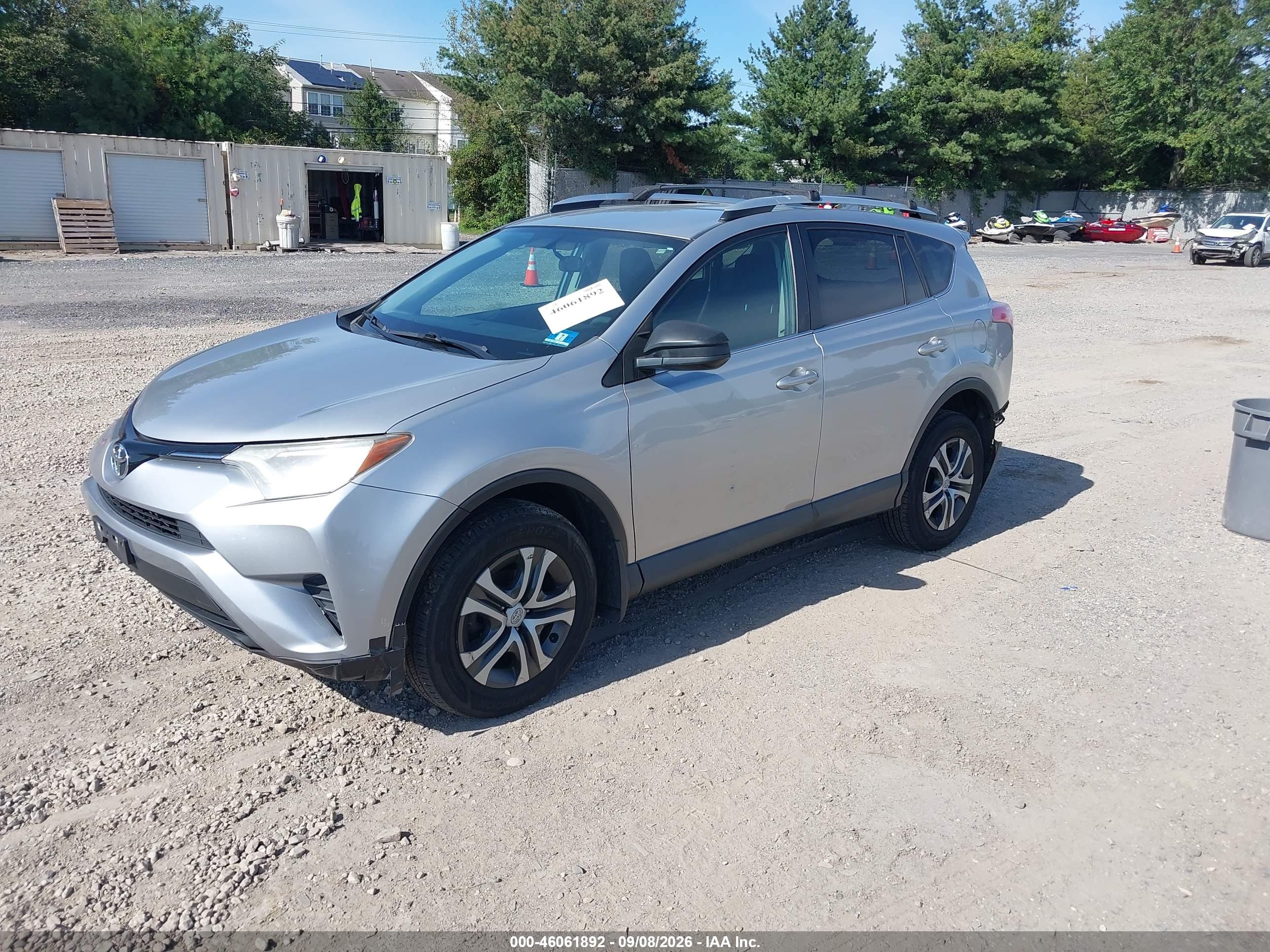2016 TOYOTA RAV4 LE — I2