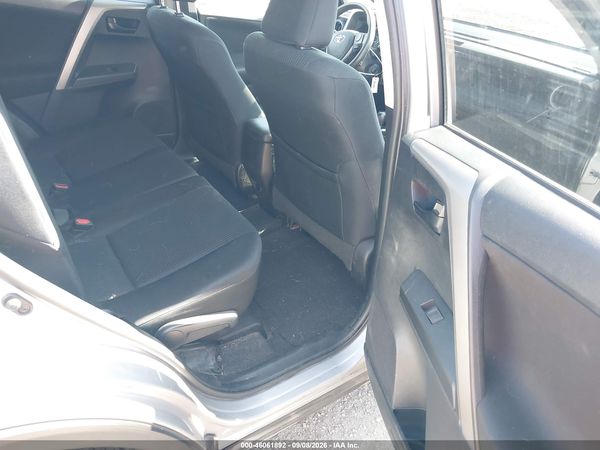 2016 TOYOTA RAV4 LE — I8