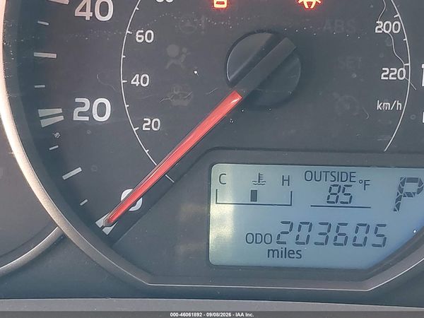 2016 TOYOTA RAV4 LE — I118