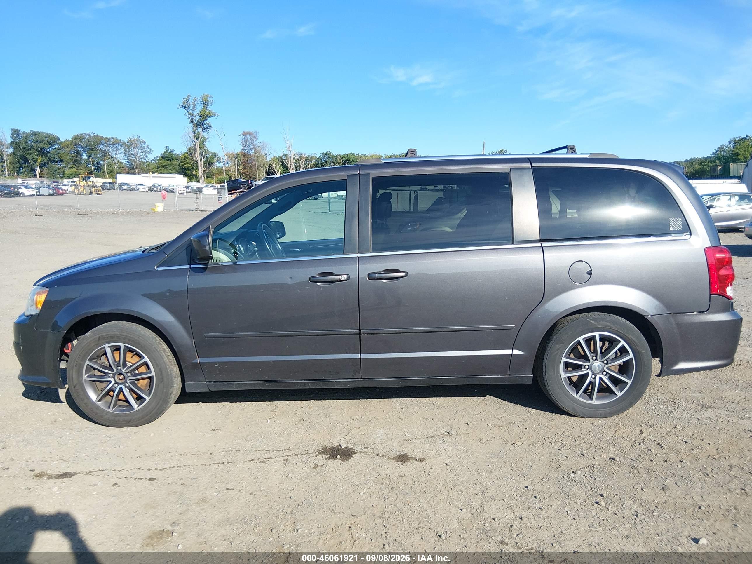 2017 DODGE GRAND CARAVAN SXT