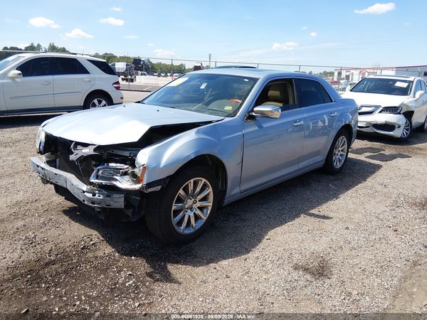 2012 CHRYSLER 300 — I2