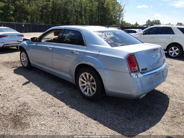 2012 CHRYSLER 300 LIMITED — I3