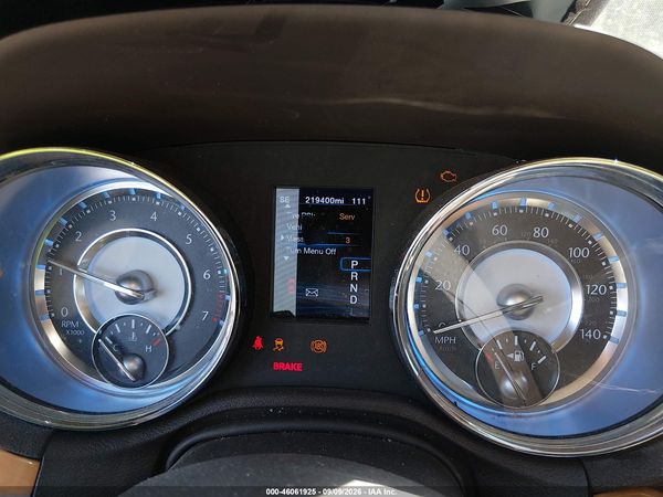 2012 CHRYSLER 300 LIMITED — I7