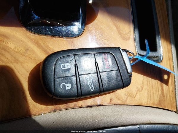 2012 CHRYSLER 300 LIMITED — I11